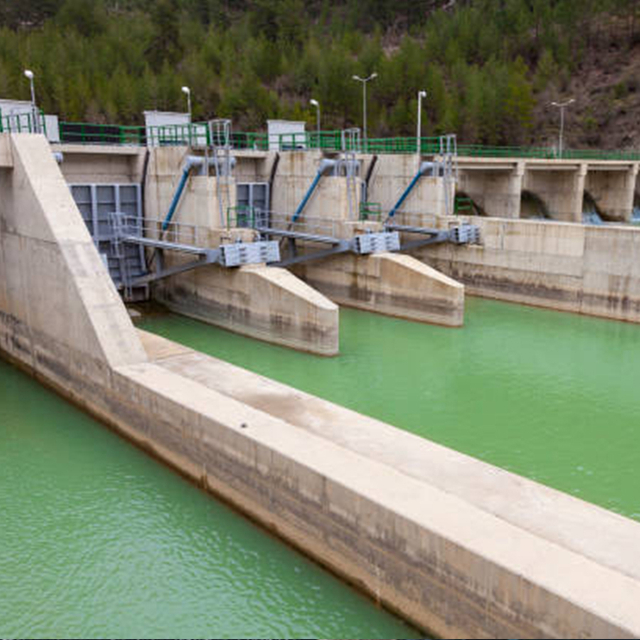 Sistema de polipasto hidráulico de la puerta de la presa